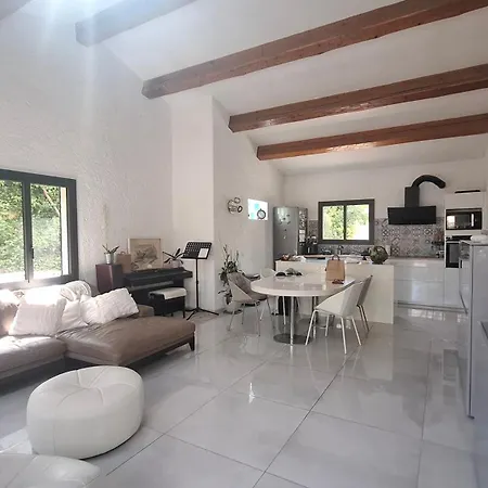 Au Calme Avec Grande Piscine Privée, Jardin 700m2&parking - Villa La Seyne-sur-Mer
